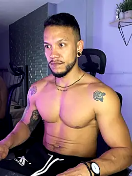 ARON TAYLER01 online show from September 30, 10:30 am