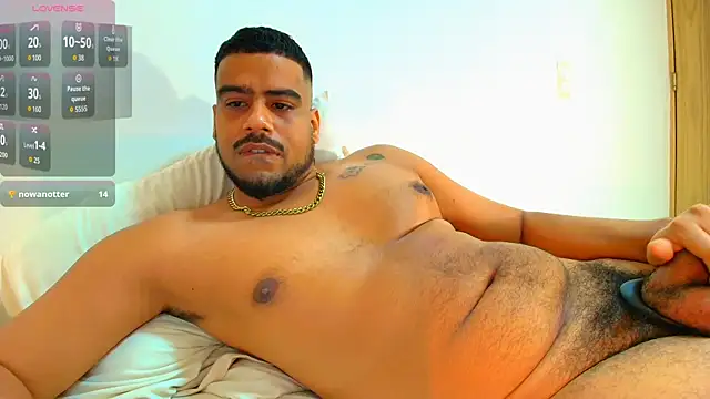 bigpleasure  online show from October 1, 11:19 pm