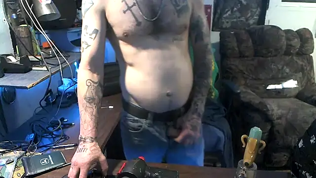 CloudDadddyyy420 online show from December 5, 1:29 pm