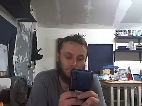 CloudDadddyyy420 online show from April 30, 11:20 pm