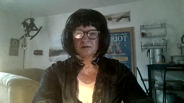 Seltsamoder online show from November 28, 12:29 pm