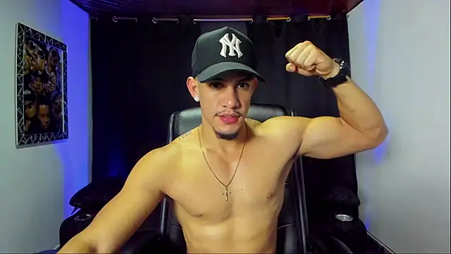 jhonnysnow17 online show from October 23, 2:48 am