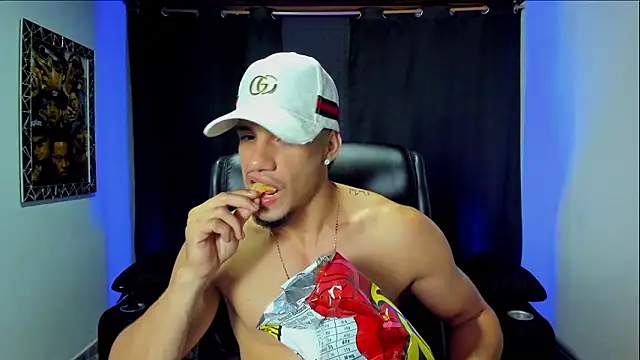 jhonnysnow17 online show from February 4, 4:51 am