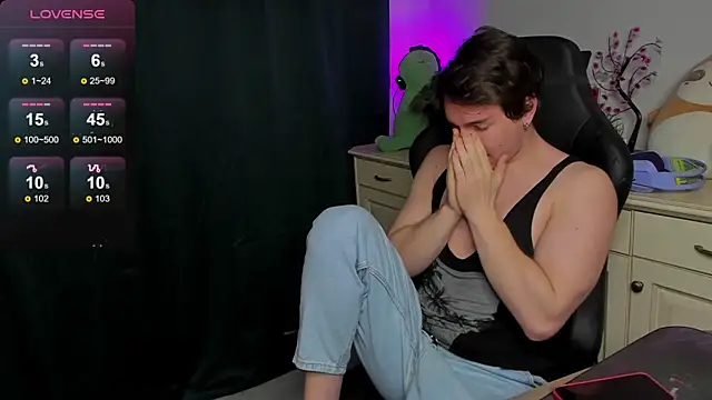 Vincent Strong online show from October 11, 8:18 am