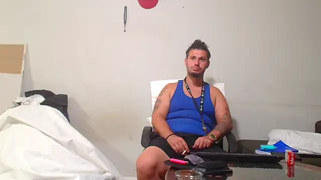 Badcuzwefun187 online show from October 12, 8:14 pm