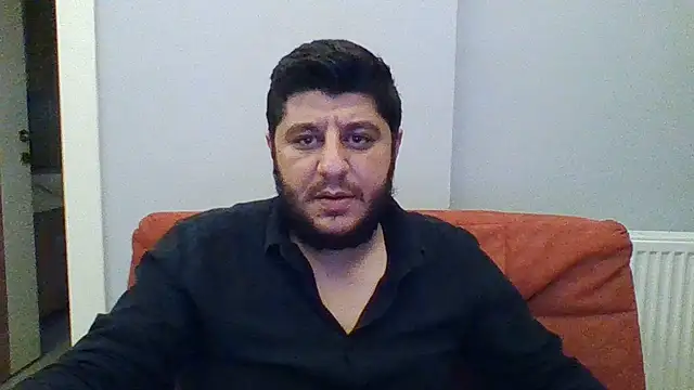 erkekkkadam online show from June 19, 10:47 pm