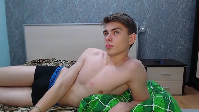 Student Oliver online show from January 29, 1:58 am