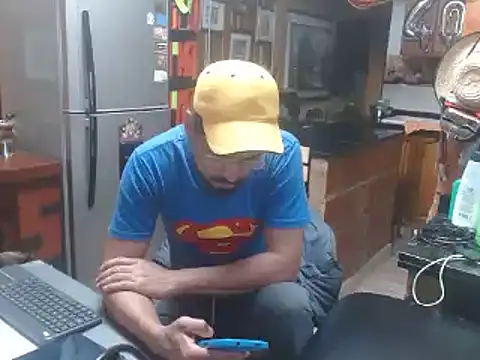 Dr Pocholate84 online show from February 26, 12:05 am