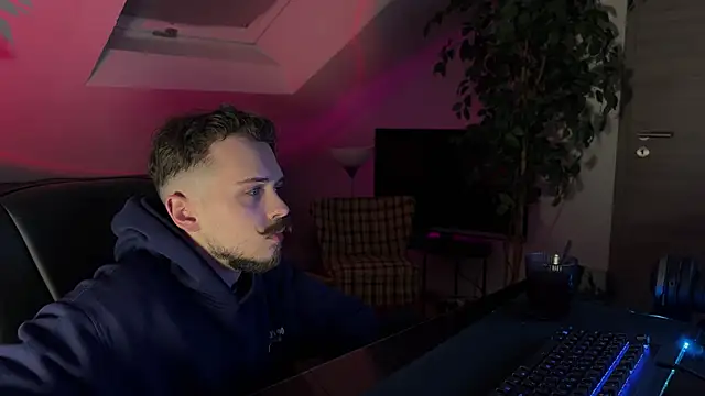 naked psy online show from February 23, 6:53 pm