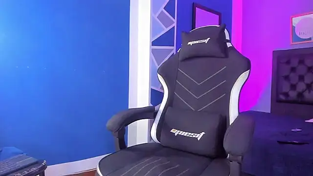 alex oficial online show from November 26, 7:11 am