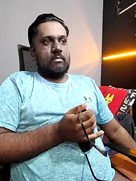 Rayansmith  online show from January 31, 2:17 pm