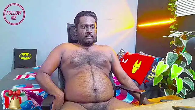 Rayansmith  online show from December 26, 9:01 am