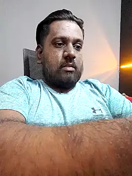 Rayansmith  online show from February 6, 10:00 pm