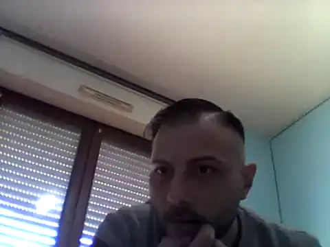 coppiasenzacensura online show from March 11, 10:07 am