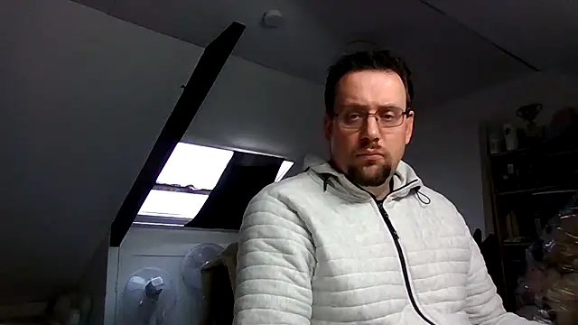 rdewaard81 online show from November 25, 2:08 pm