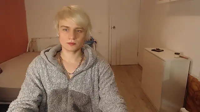 Oliver sweet  online show from January 6, 1:20 am