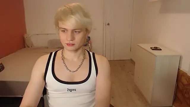 Oliver sweet  online show from February 13, 12:39 am