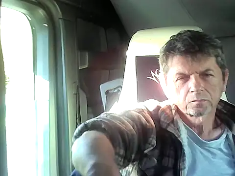 Snapshot of czarek888 chatting on October 25, 2:19 pm czarek888 online show from October 25, 2:19 pm