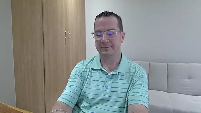 BrettJ81 online show from September 14, 1:57 pm